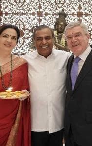 Mukesh Ambani & Nita Ambani posed with IOC president Thomas Bach at their residence