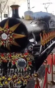 PM Modi flags off Gujarat's first heritage train